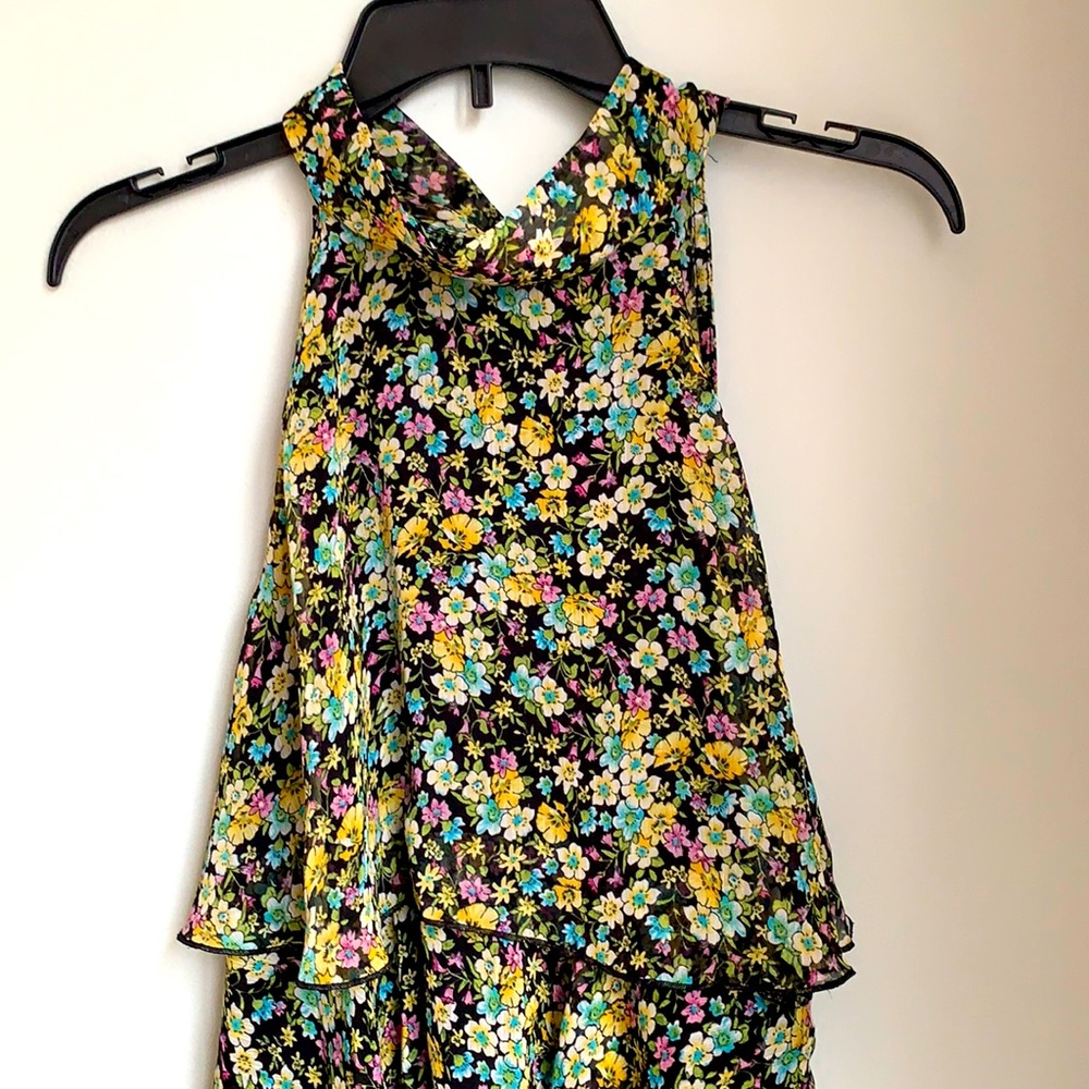 🍃🌿🍃DOTS floral blouse🍃🌿🍃